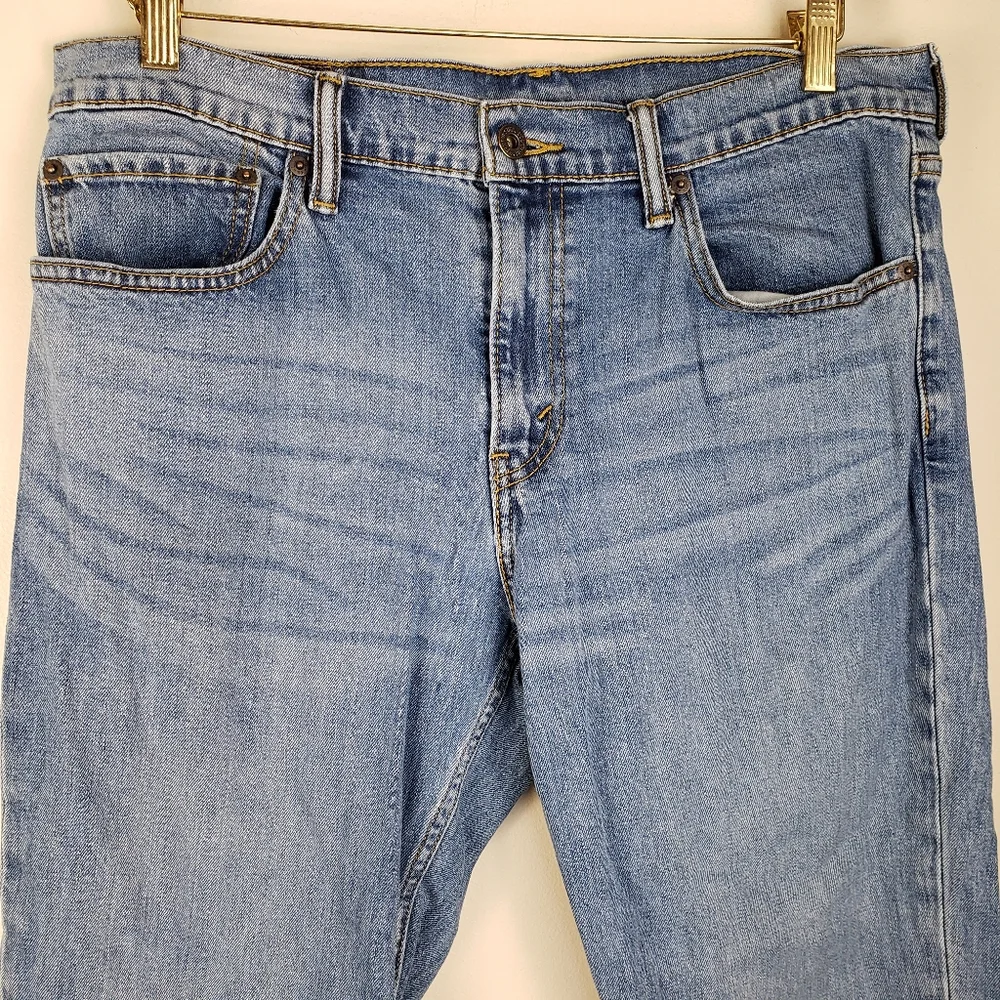 Levi's Medium Wash Jeans - Picture 2 of 6